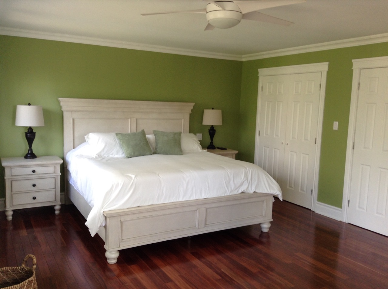 42 Ingram Drive #B - Photo 2 of 8