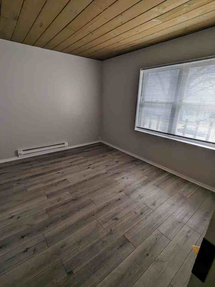 1330 F St #9 - Photo 6 of 8