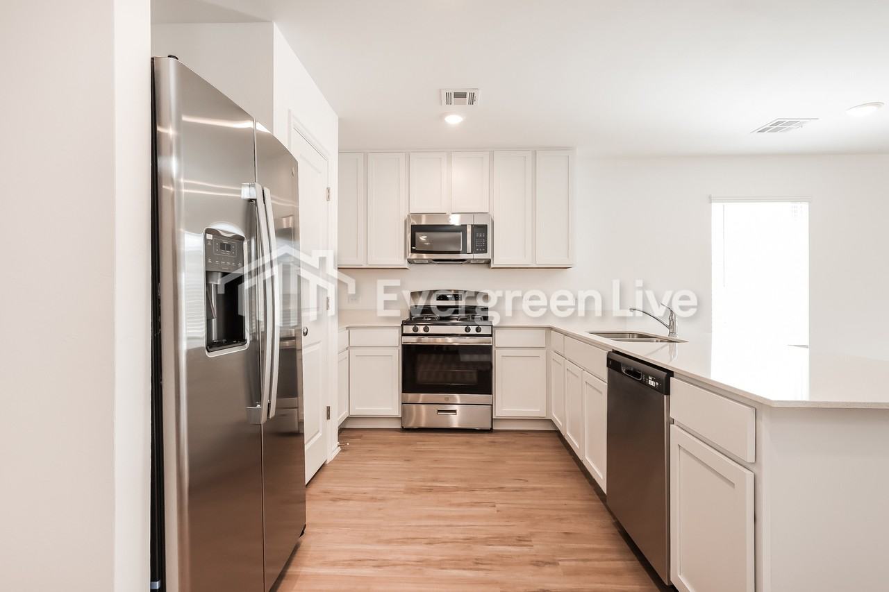 11716 Sw 38th St - Photo 6 of 19