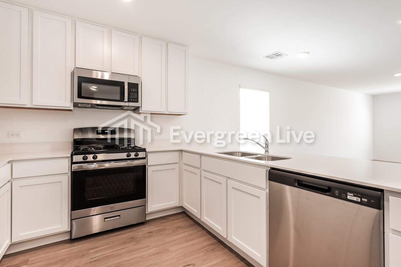 11716 Sw 38th St - Photo 7 of 19