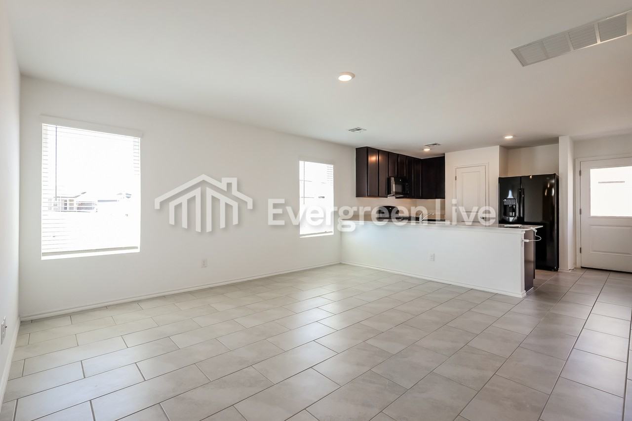 10804 Sw 23rd Pl - Photo 3 of 16