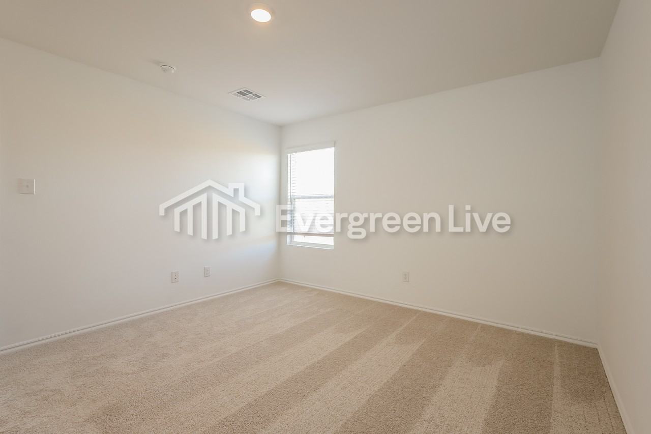 10804 Sw 23rd Pl - Photo 7 of 16