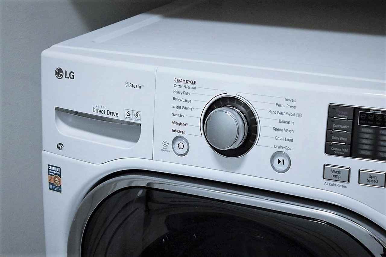 Detroit Savings Bank - Photo 5 of 37