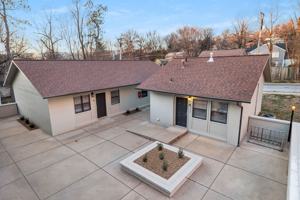 featured image of 215 W Watson St