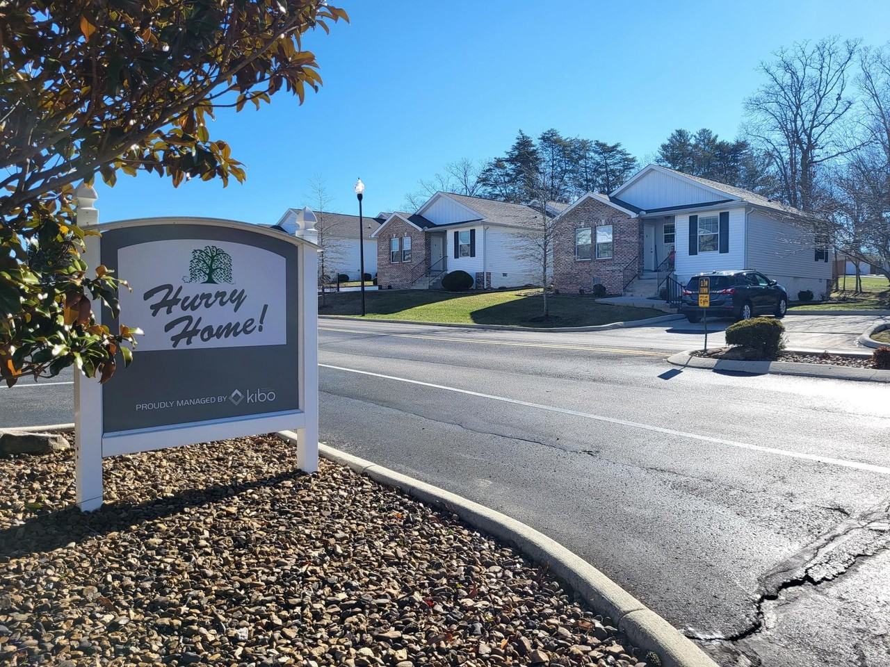 Charleston Place - Photo 5 of 50