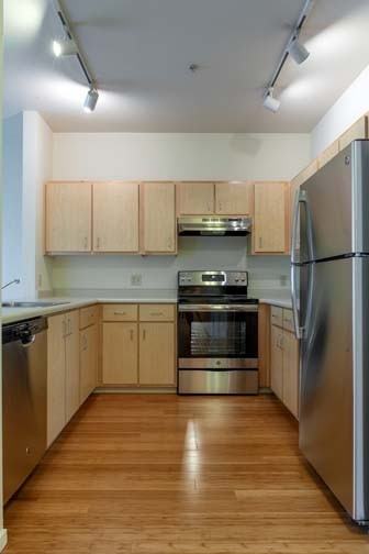 OVERTON PARK APARTMENTS (HASM01) - Photo 6 of 43