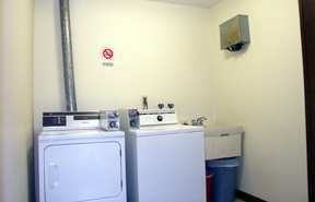 Far Park Apartments - Photo 2 of 16