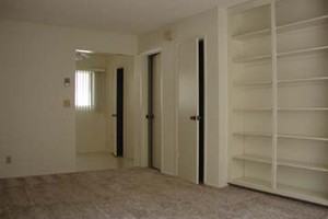 Entrada Townhomes - Photo 3 of 11