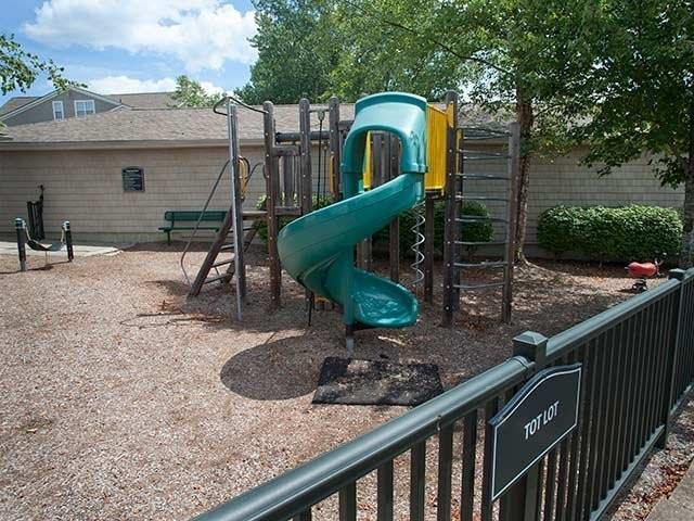 Avalon Darien - Photo 2 of 48