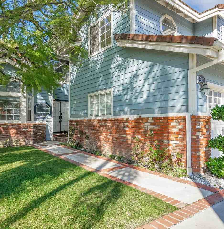 8103 Valley Flores Dr - Photo 2 of 21