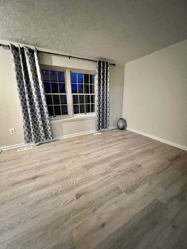 6627 Haydown Ct - Photo 2 of 18