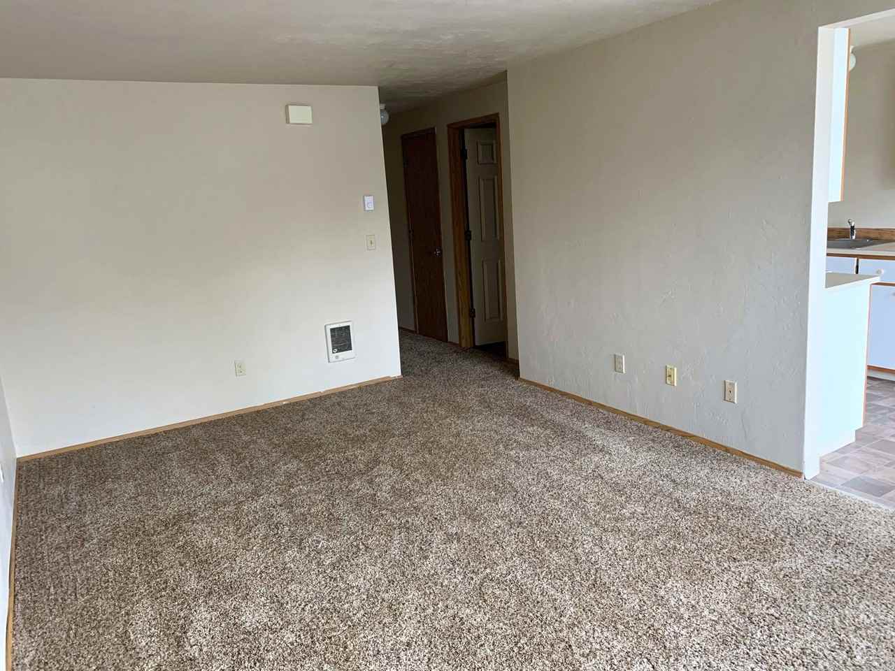 Chestnut Village - Photo 4 of 30