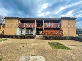 800 N Clay St #B - Photo 1 of 1