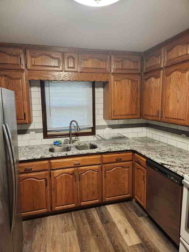 7512 Spring St - Photo 2 of 19