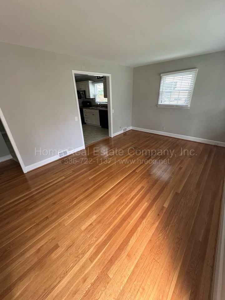 1365 Oak Grove Rd - Photo 2 of 9