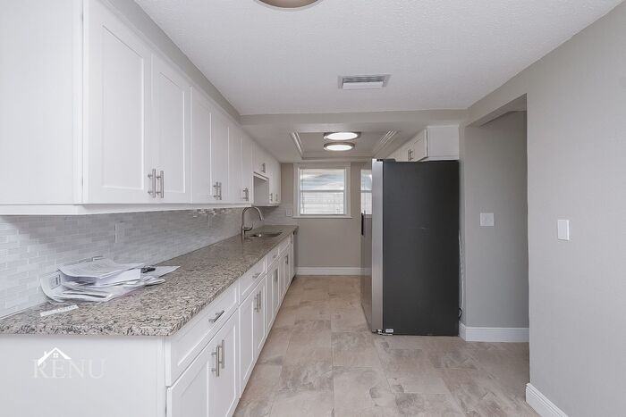 7037 Magnolia Valley Dr - Photo 3 of 17