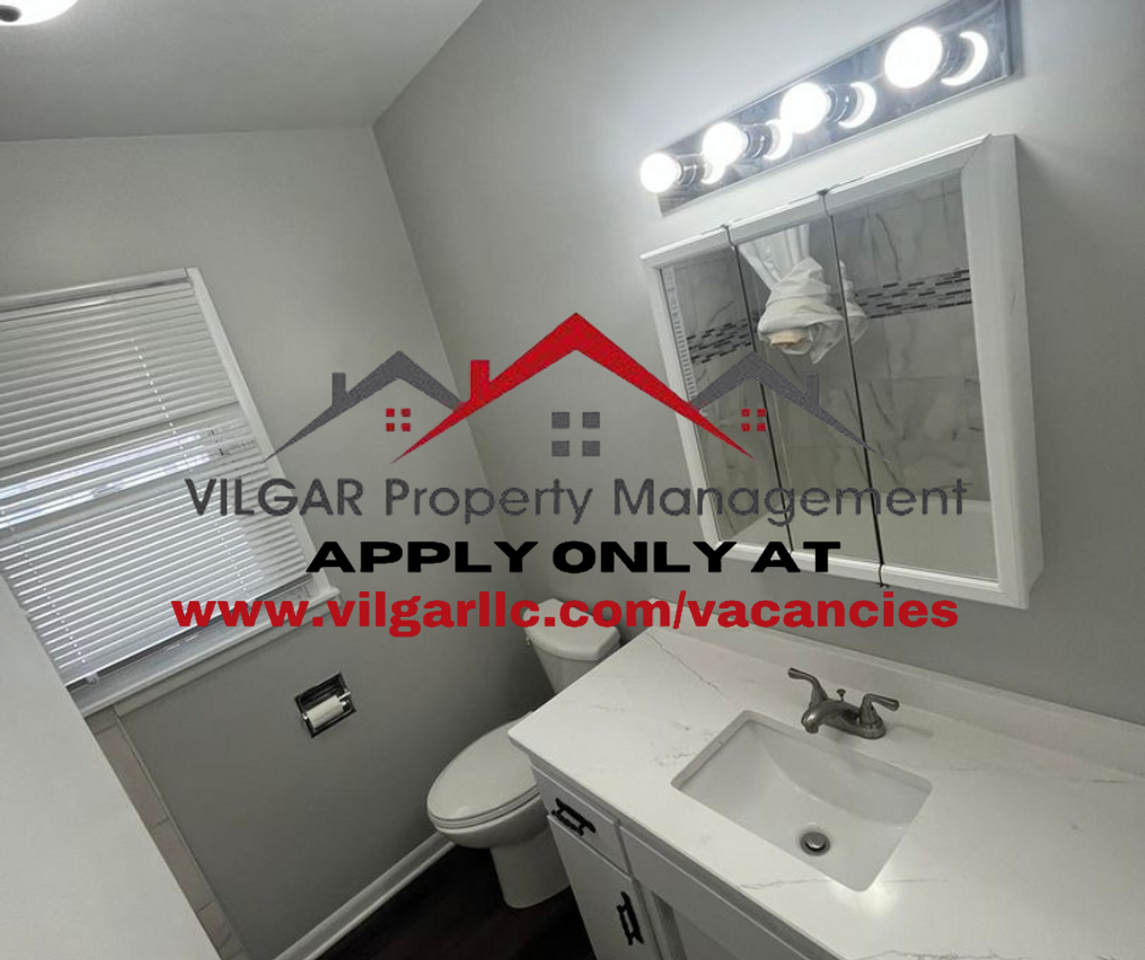 2721 40th Place - Photo 3 of 20