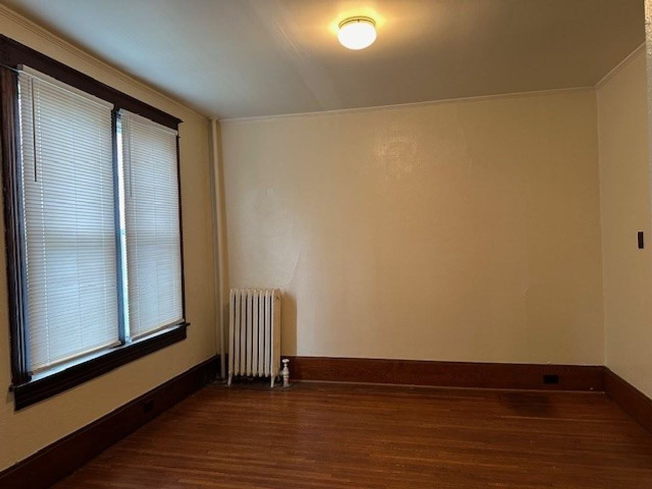 3517 Rutherford St - Photo 3 of 13