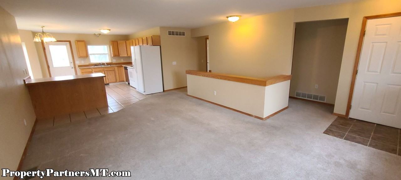 Show Place  204 - Photo 3 of 14