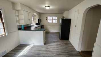 featured image of 1915 Wood St