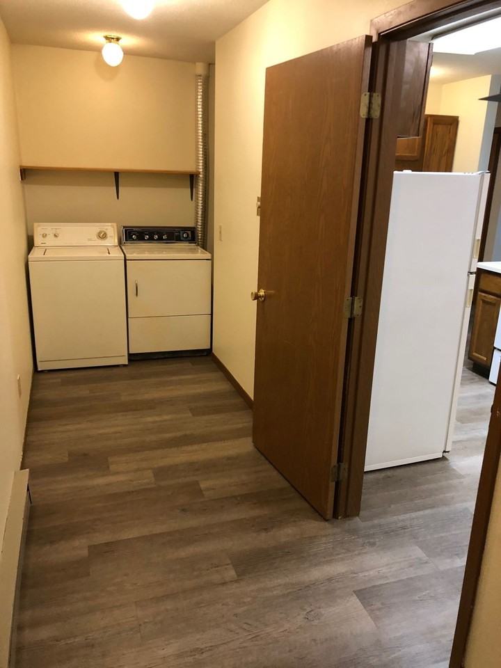Pine Ridge-4704 Speros Ln - Photo 5 of 10