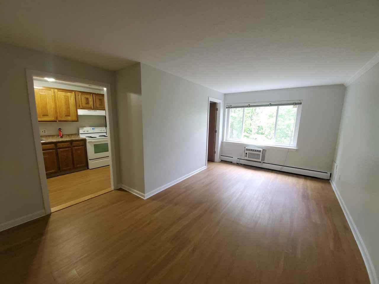 98 Caya Ave - Photo 2 of 4