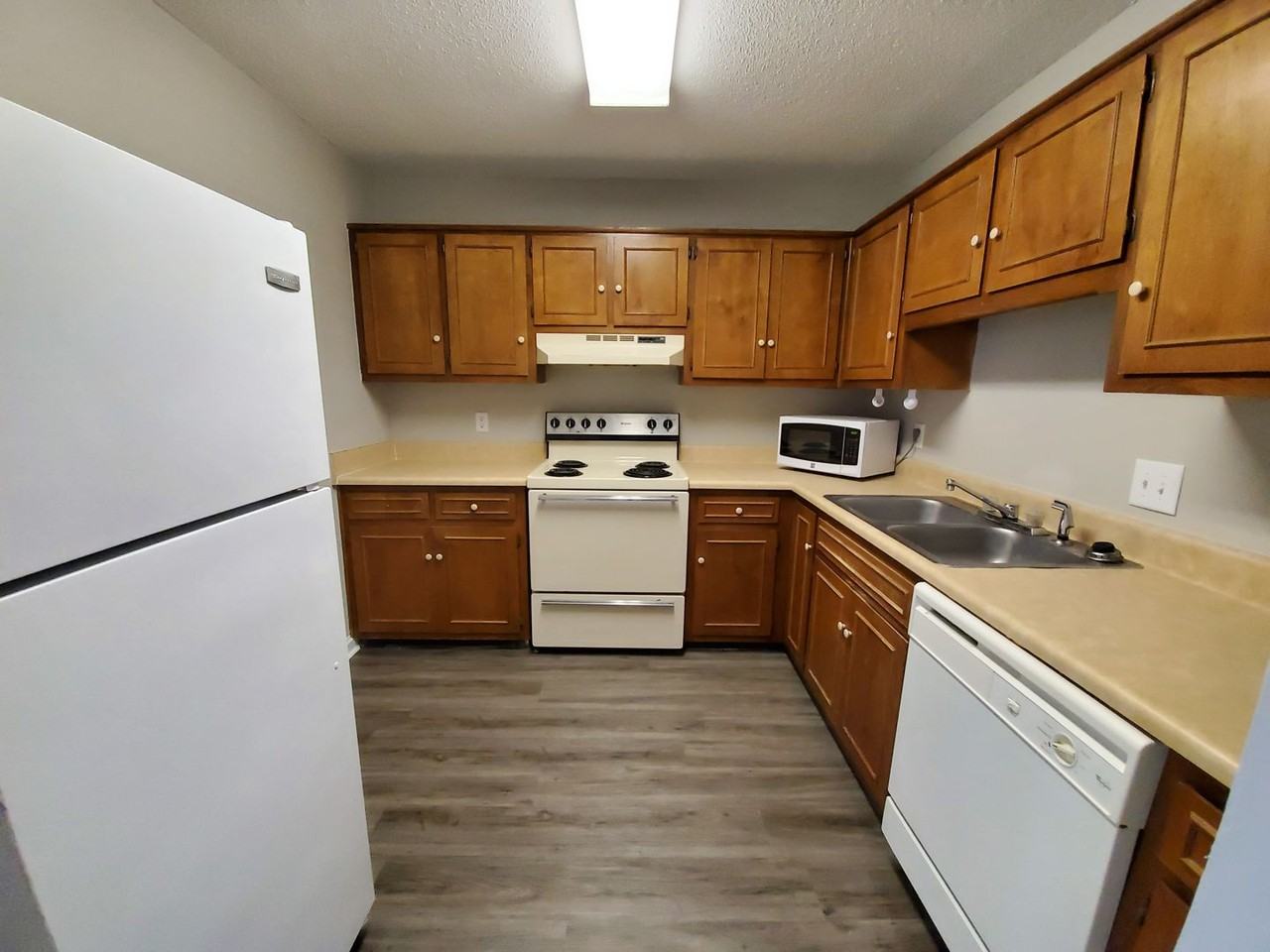 17 Sagebrush Apts - Photo 2 of 7