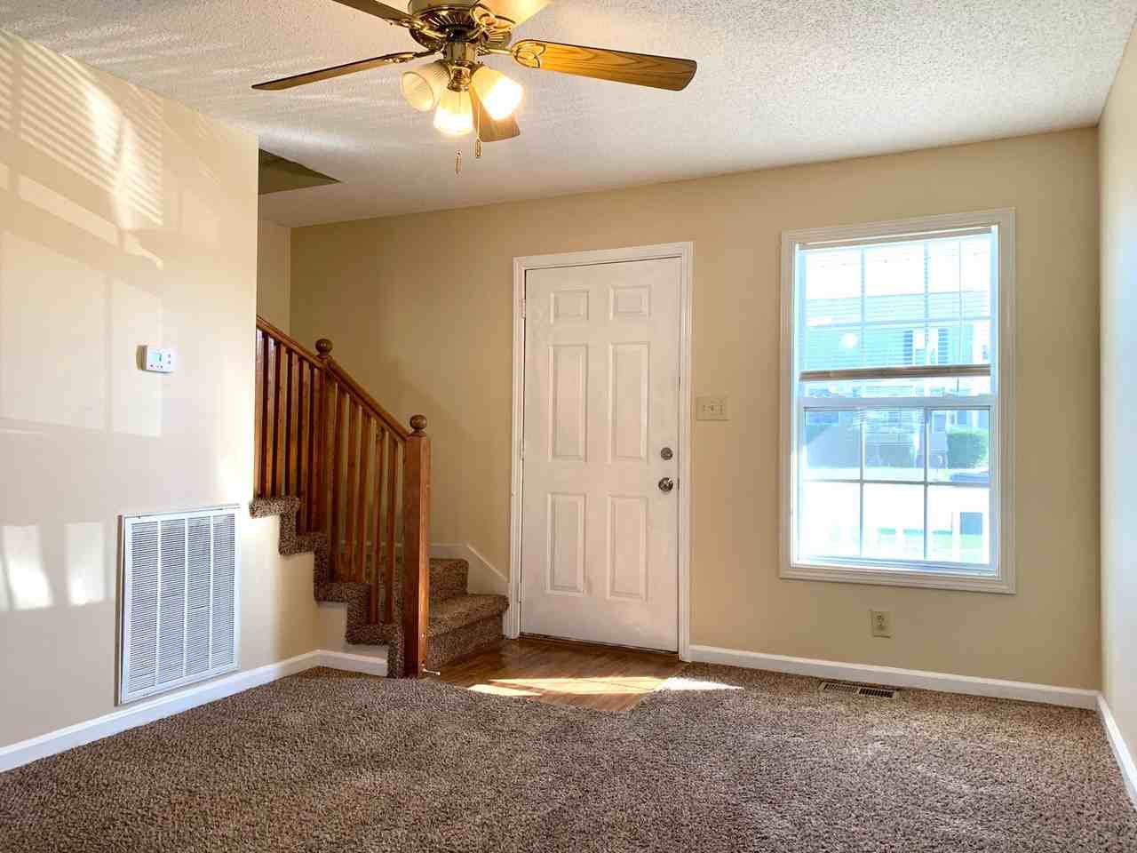 819 Flyer Ct - Photo 2 of 20