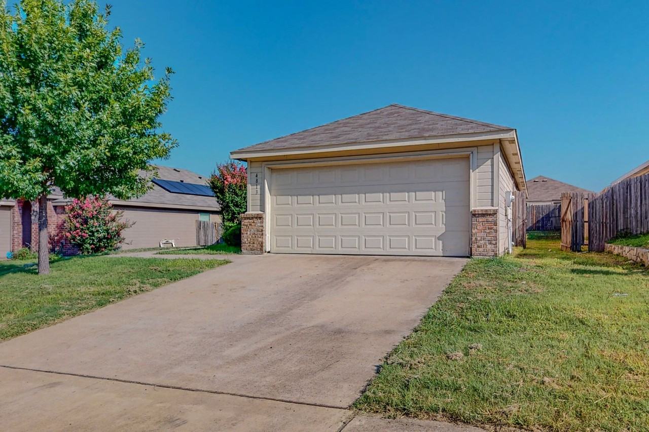 4813 Nuevo Laredo Ct - Photo 2 of 29