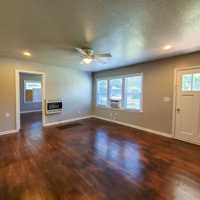 featured image of 1028 W Wood St