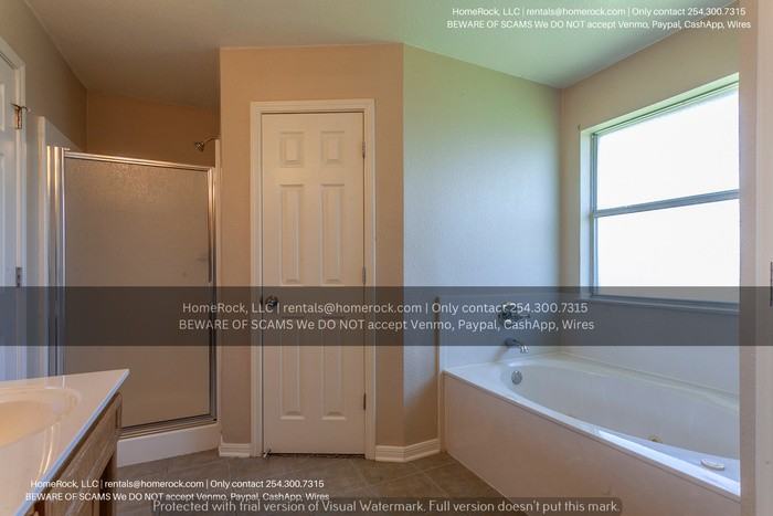2800 Jasmine Ln - Photo 2 of 16