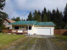 featured image of 9236 Emily Way
