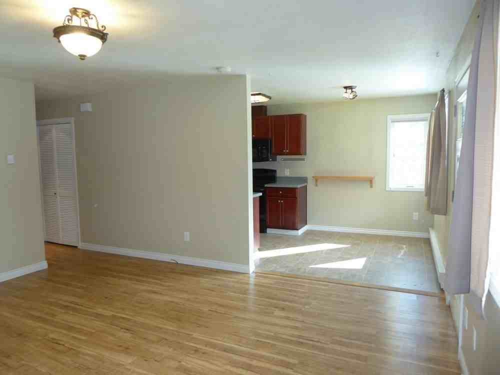 9236 Emily Way - Photo 6 of 30