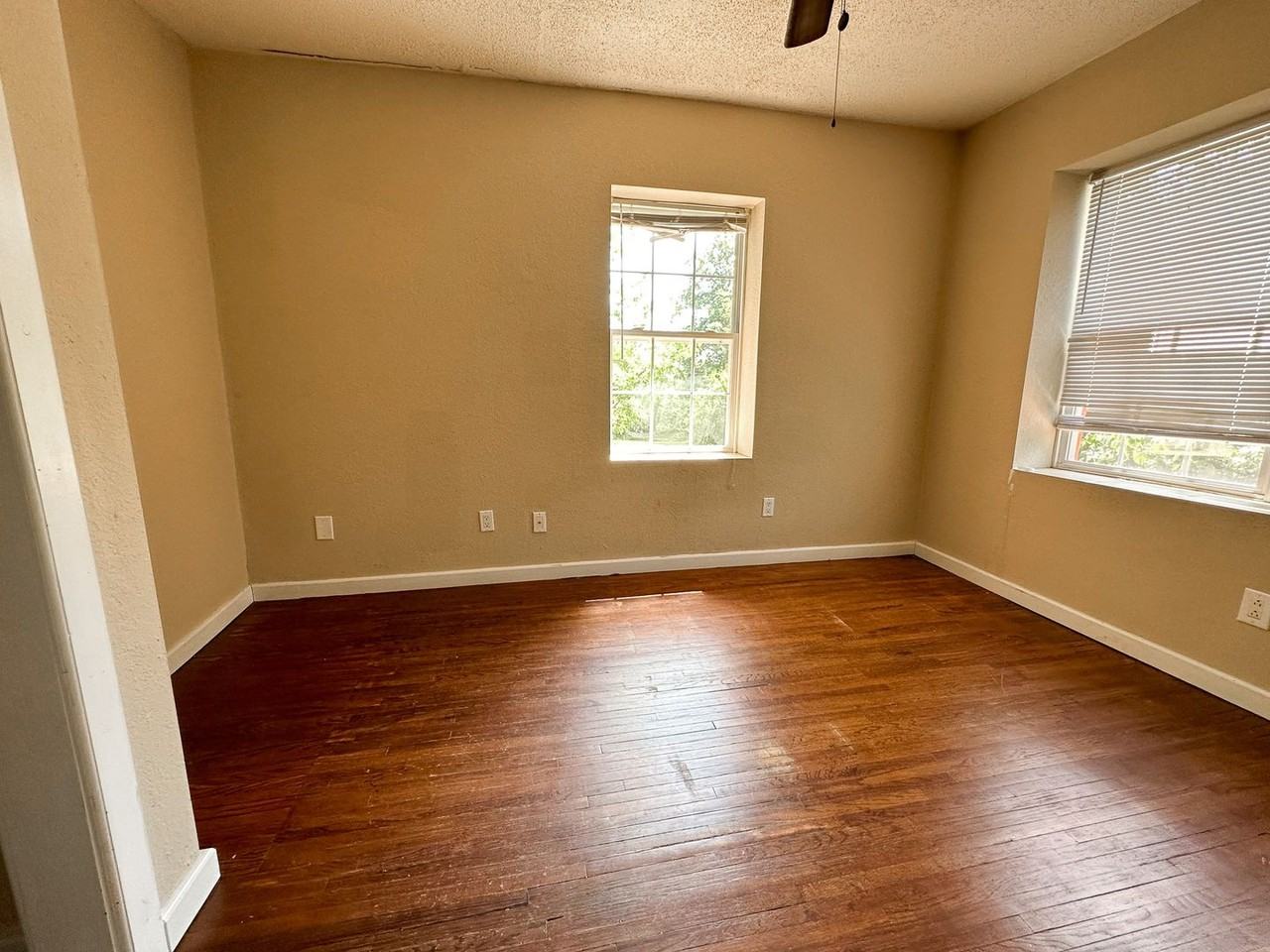 3016 Rock Quarry Rd - Photo 4 of 9