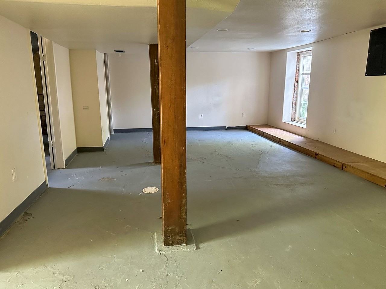 3016 Rock Quarry Rd - Photo 6 of 9