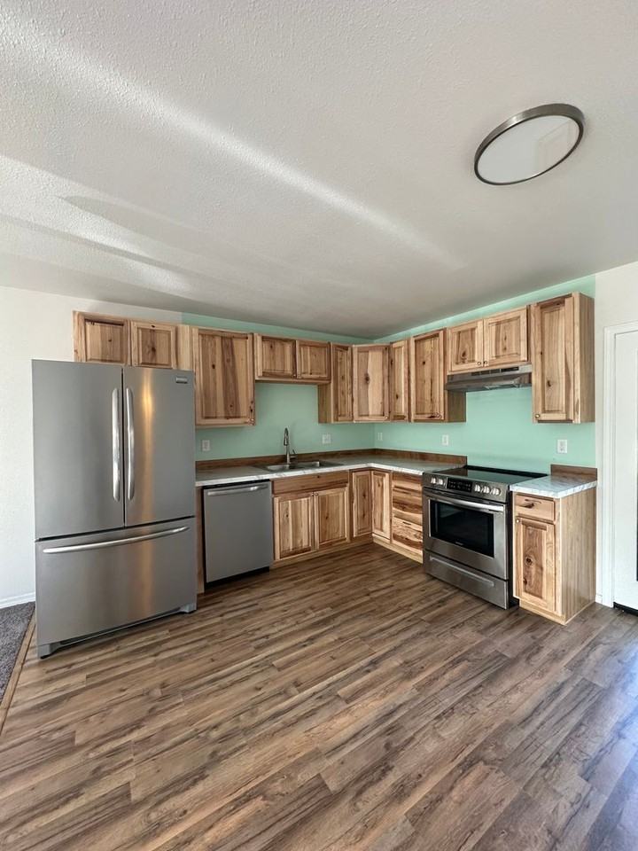 2551 W Snowcrest Dr - Photo 3 of 15