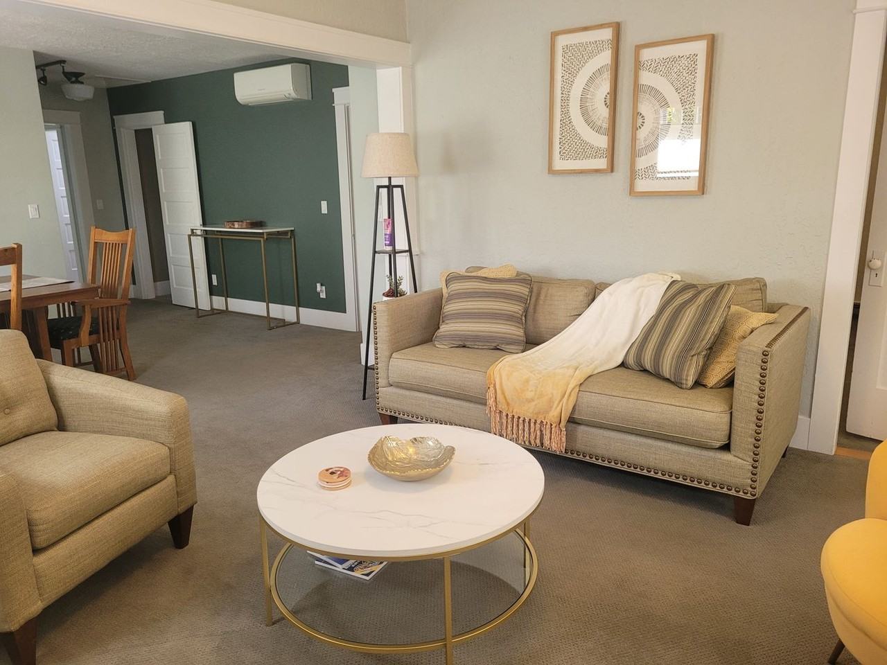 354 Northwest Florida Avenue - Photo 3 of 39