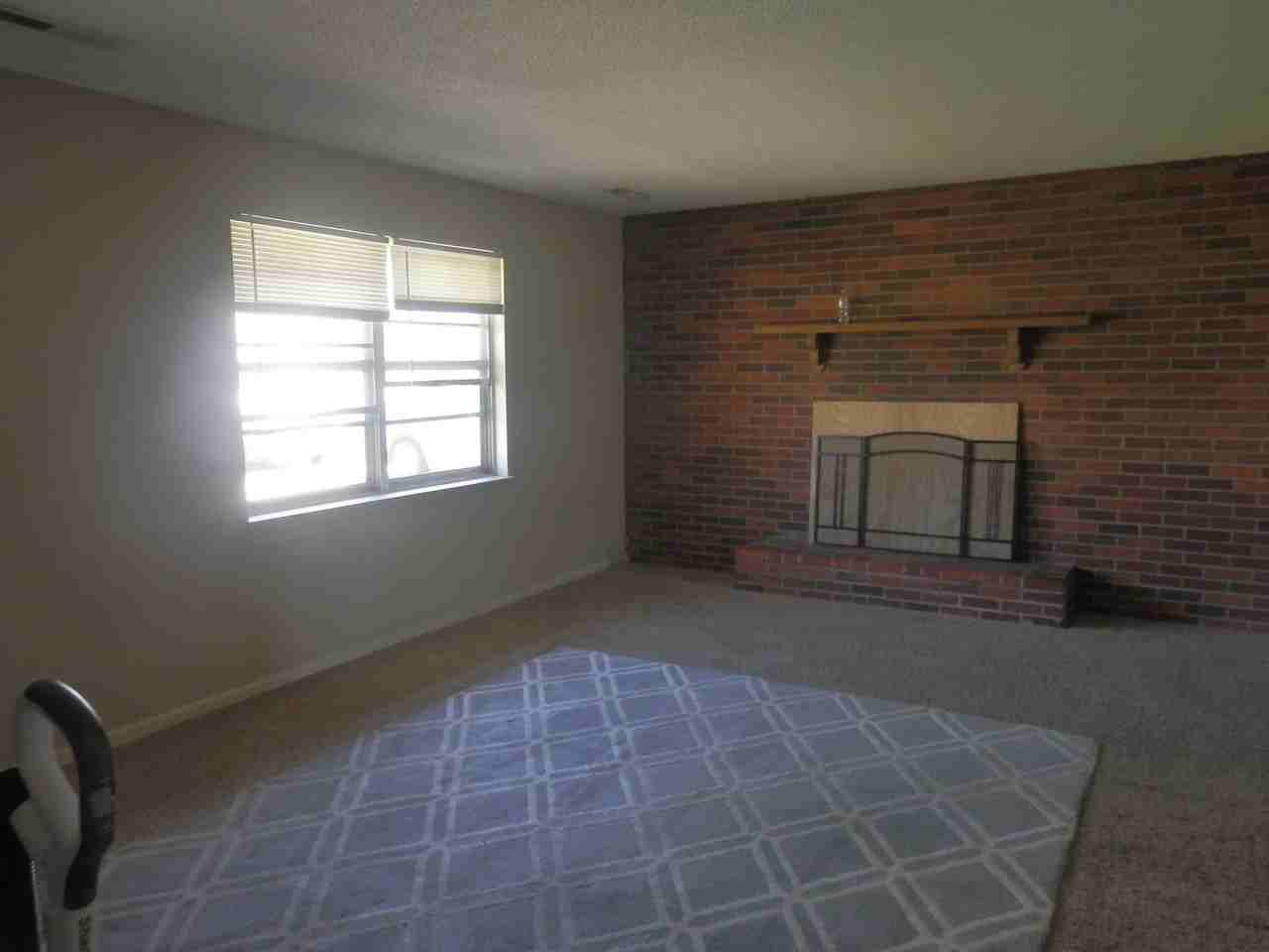 4820 E Schooner Rd #A - Photo 4 of 30