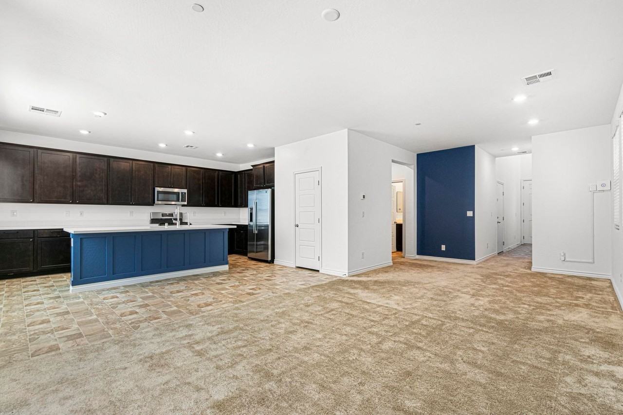 3695 Bright Aquarius Ln - Photo 2 of 18