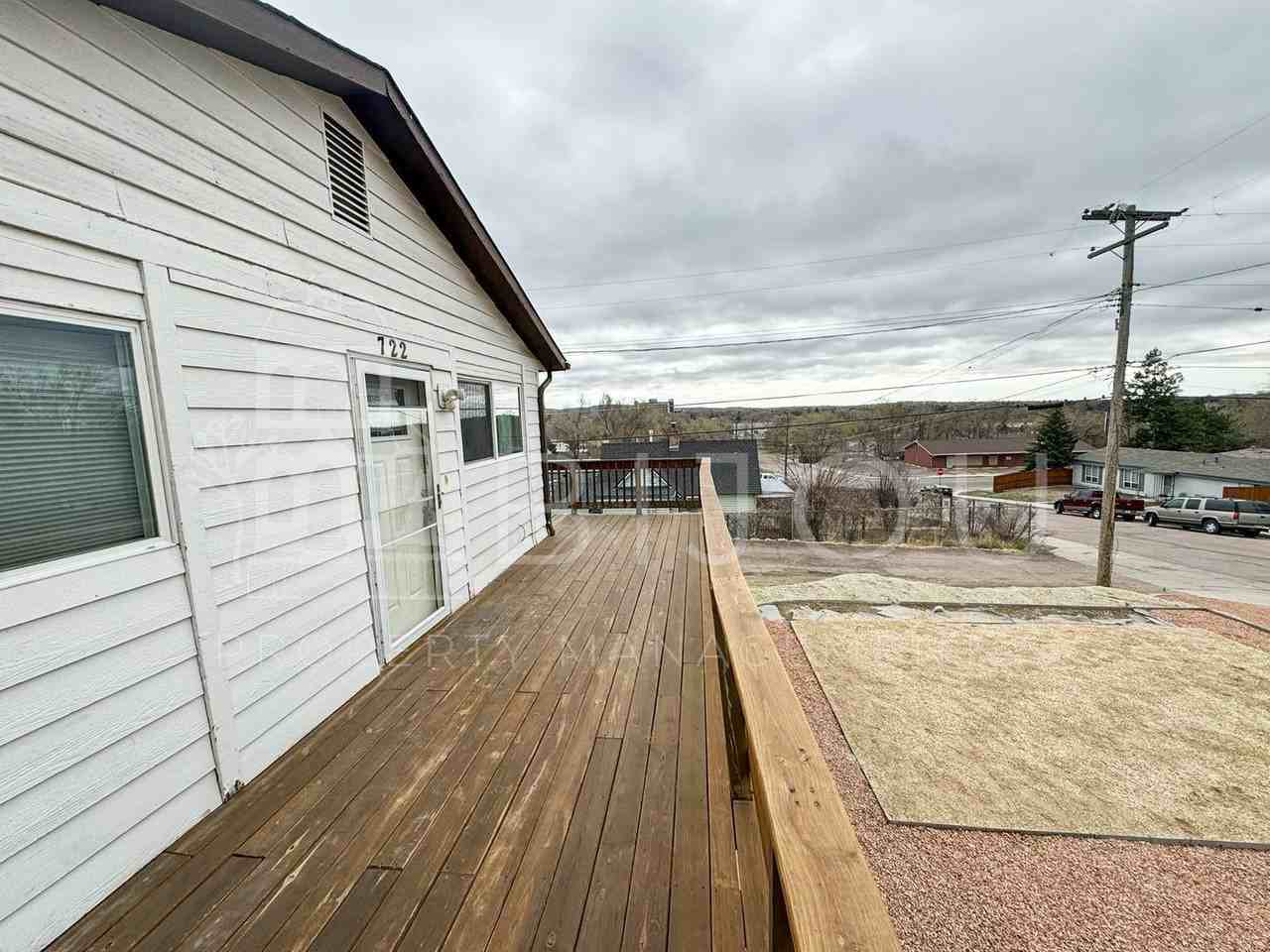 722 W Madison St - Photo 3 of 23