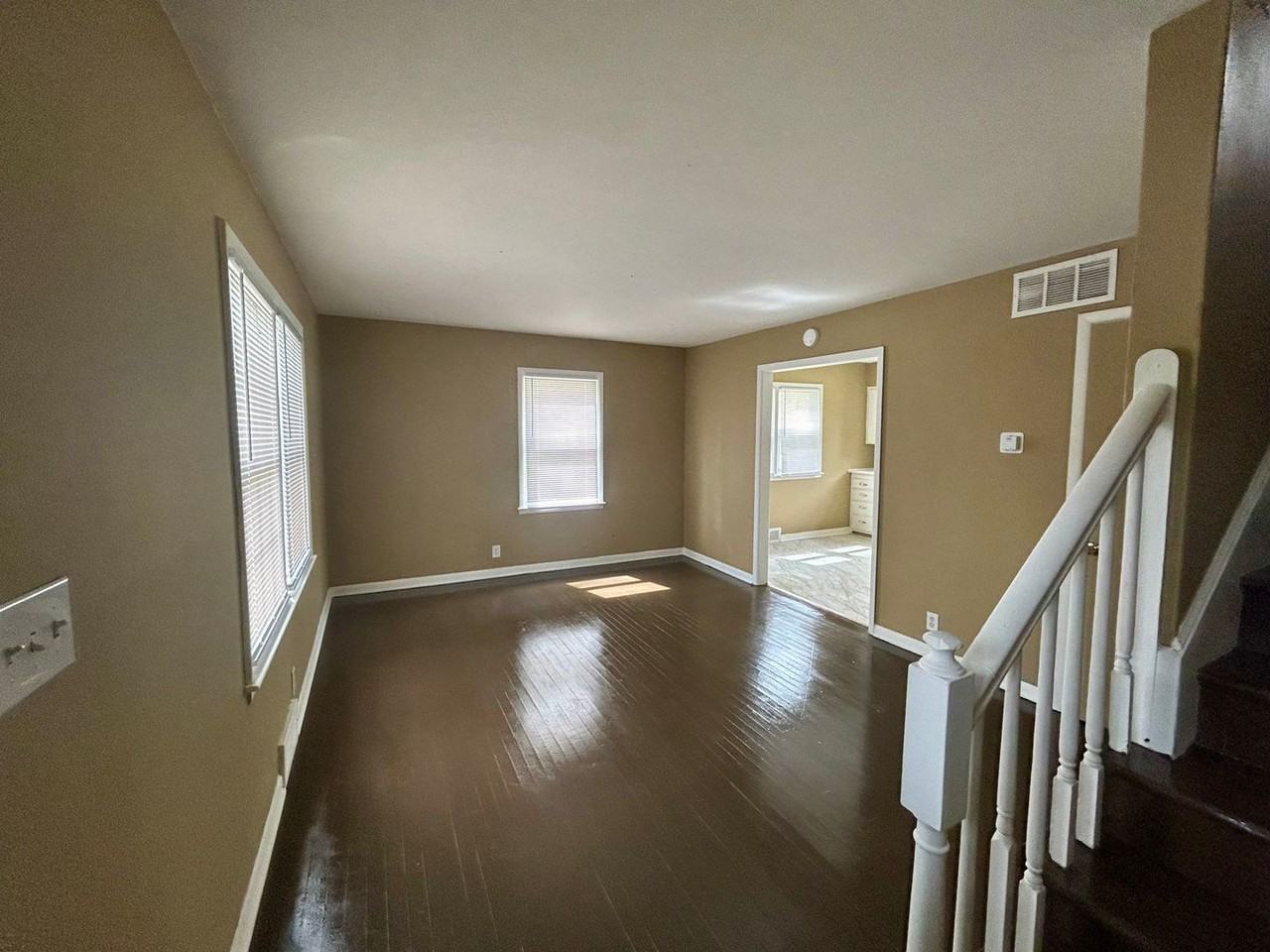 1116/1118 N Union St Duplex - Photo 2 of 10