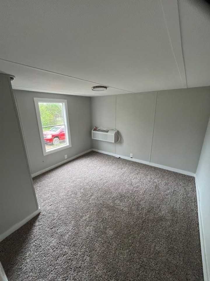 7 Davis Ln - Photo 2 of 5