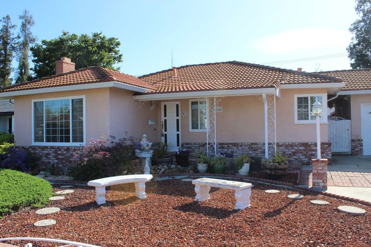 860 S Daniel Way - Photo 2 of 31