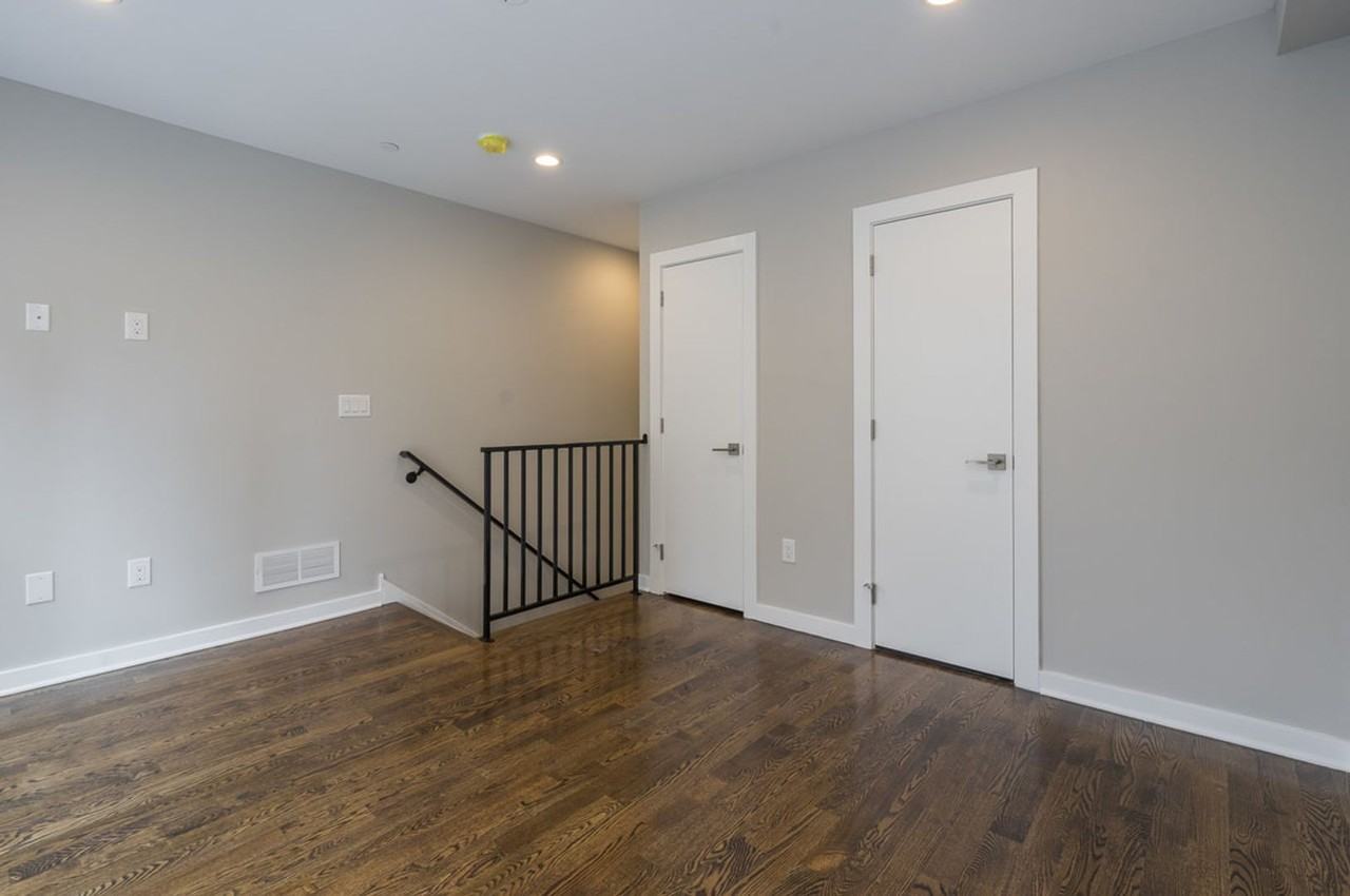 1641 Fitzwater St - Photo 3 of 33