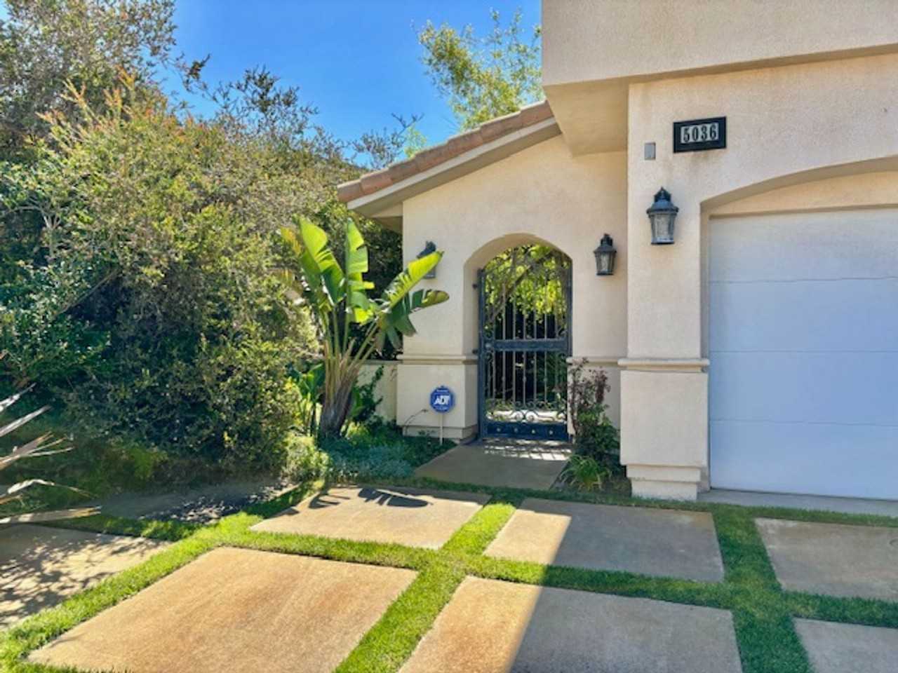 5036 Amalfi Way - Photo 2 of 50