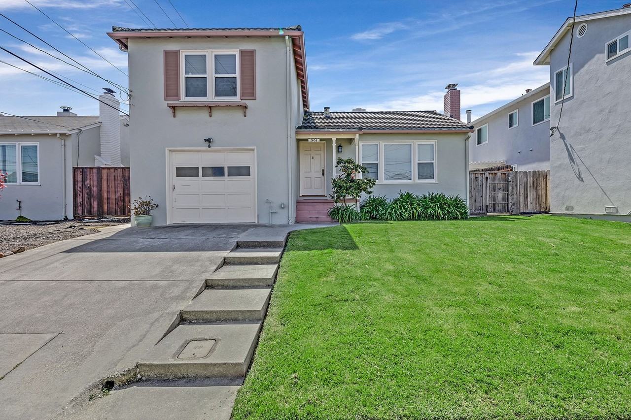 2606 Ensenada Way - Photo 2 of 25