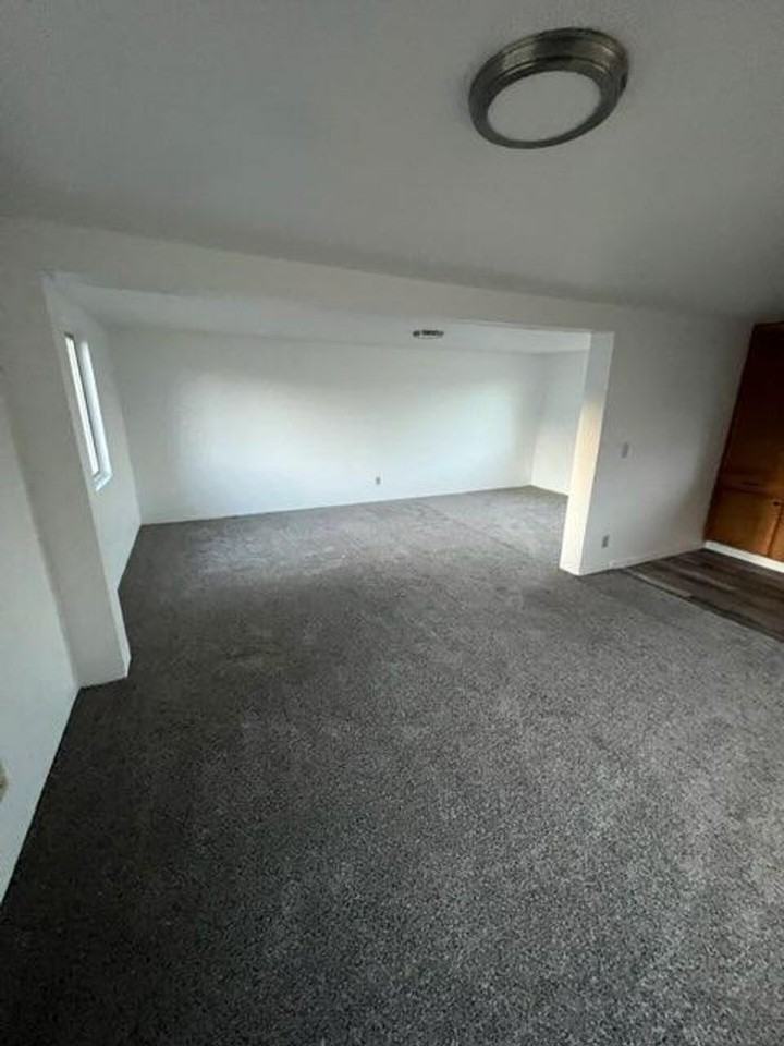 ALD452 - Photo 2 of 9