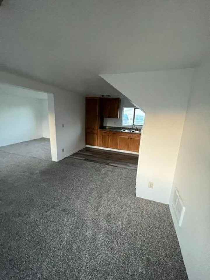 ALD452 - Photo 3 of 9