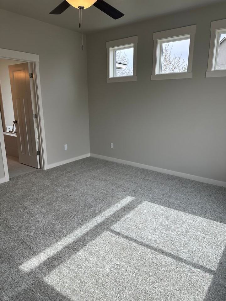 414 S Trillium Way - Photo 3 of 26