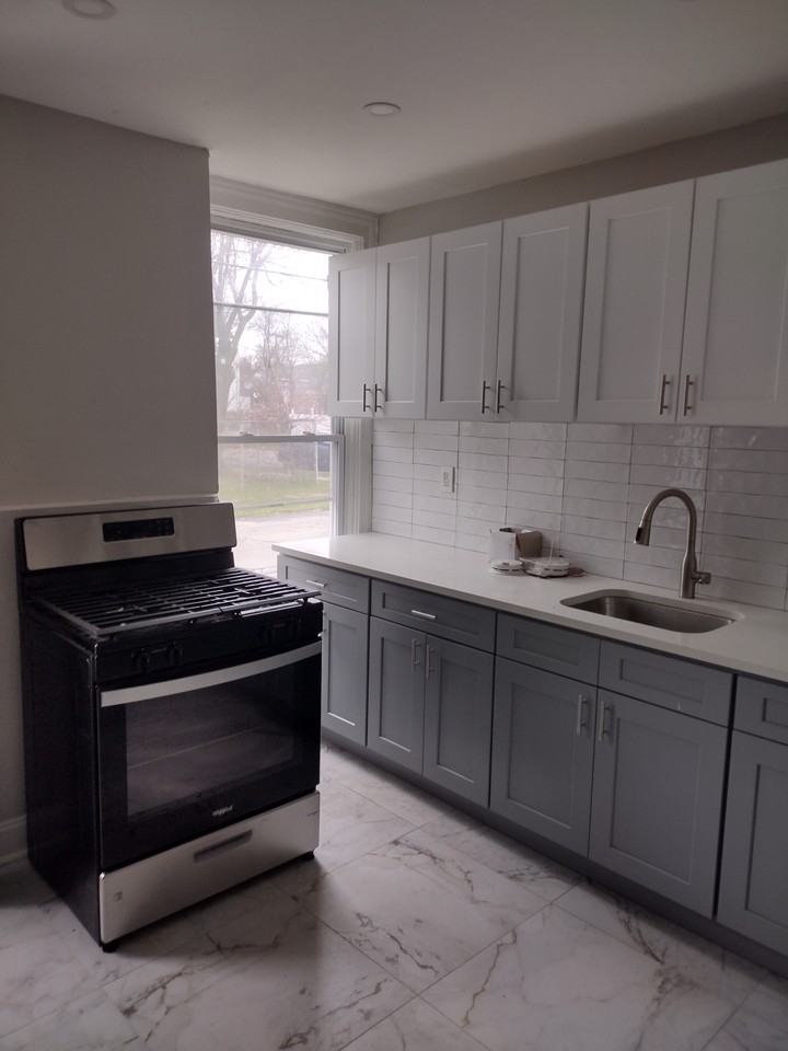 143 President St #2 - Photo 4 of 13